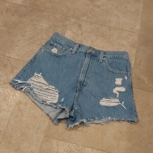 Levi Strauss High Waisted Mom Cut Off Jean Shorts Womens Size 29